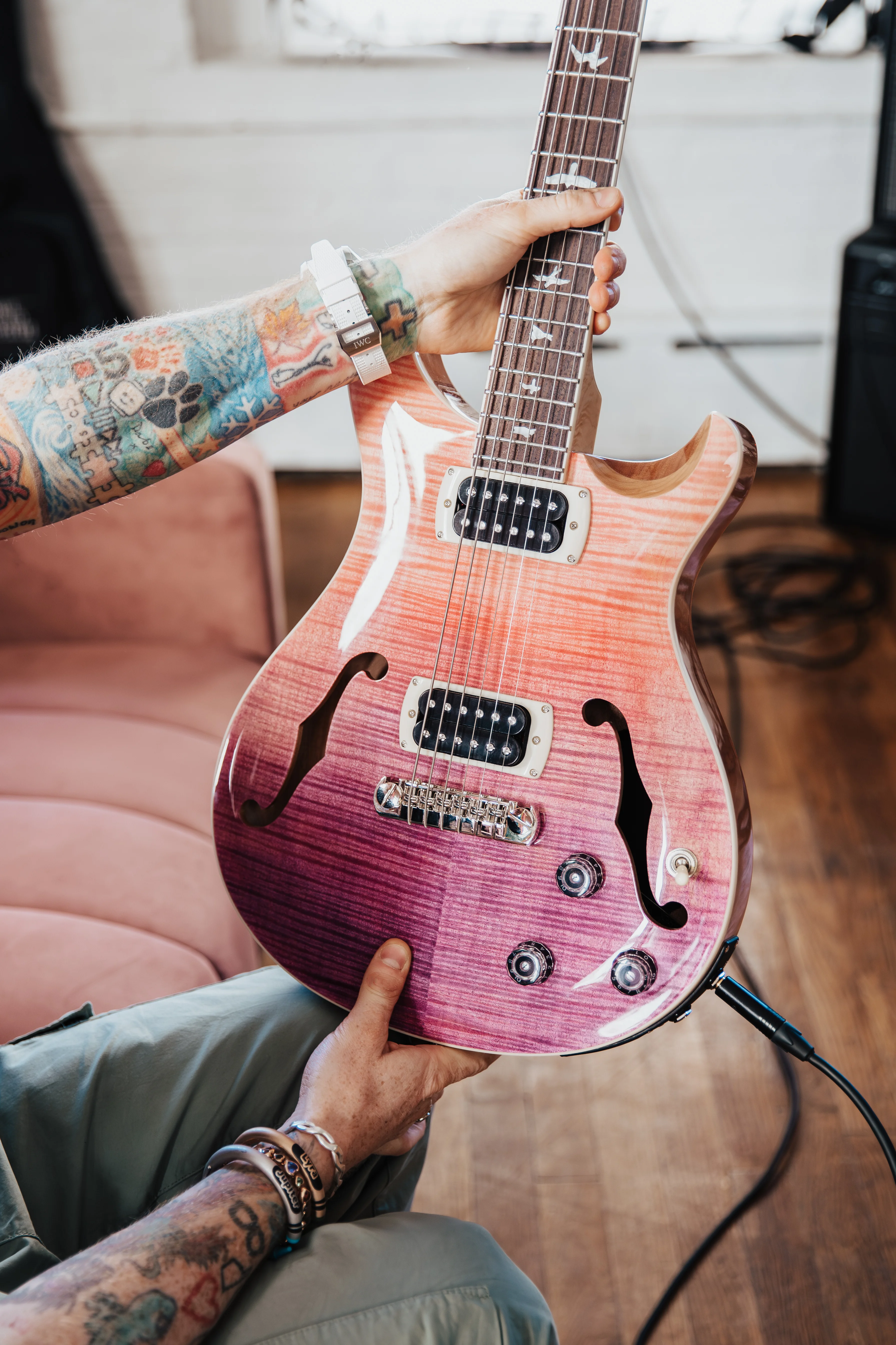 SE Ed Sheeran Baritone Piezo - Pink Ombre